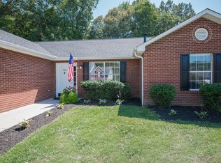 306 Fox Hunters Ct, Powell, TN 37849