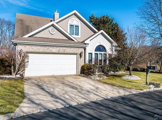 14 Trent Rd, Monroe Township, NJ 08831