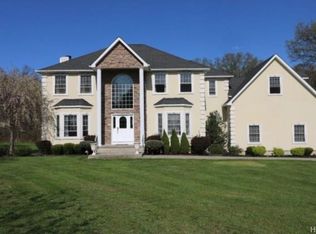 12 Apple Ridge Ct, Montgomery, NY 12549