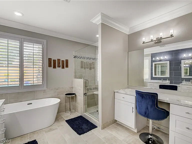 8086 Merlewood Ave — Photo 44