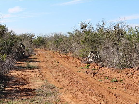 5th image of 221 W County Road 432