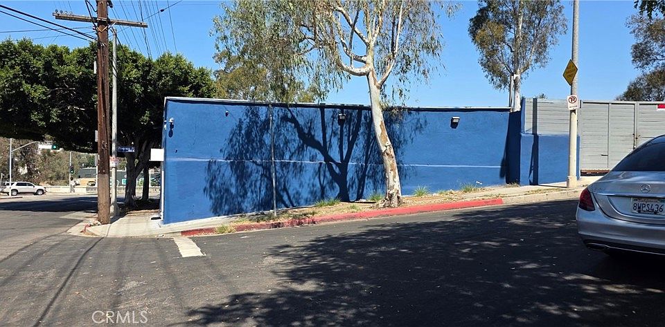1st image of 1203 E Cesar E Chavez Ave