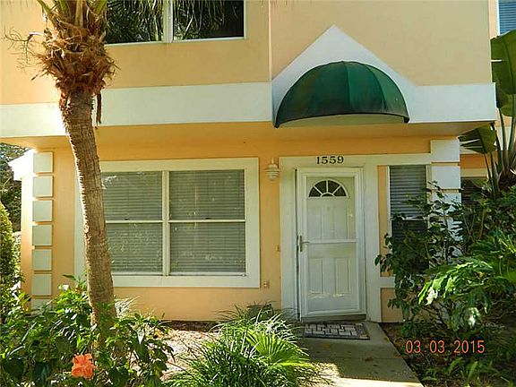 2nd image of 1559 Coral Oak Ln #1805