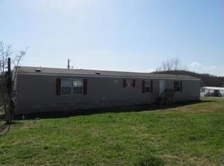 301 Appaloosa Dr, Friendsville, TN 37737
