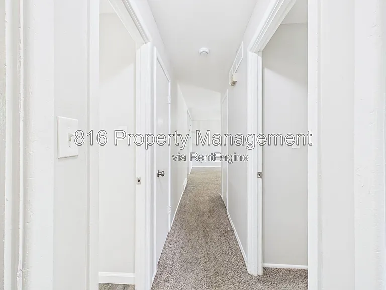 8511 Crystal Ave — Photo 12