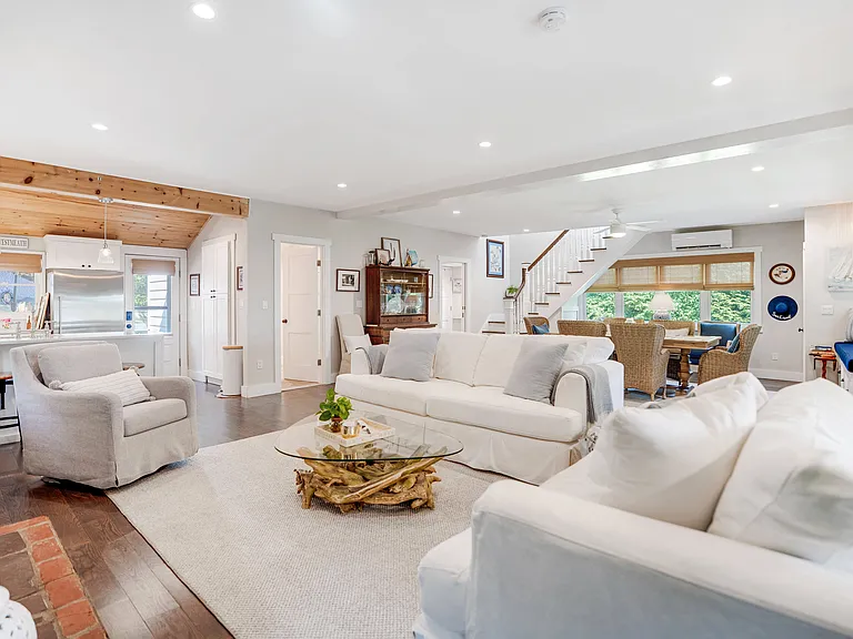 45 Towd Point Rd — Photo 7