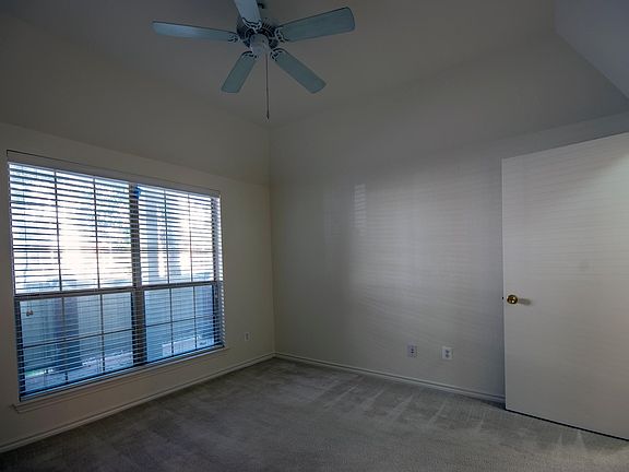 3rd image of 12153 Penderview Ln APT 2004
