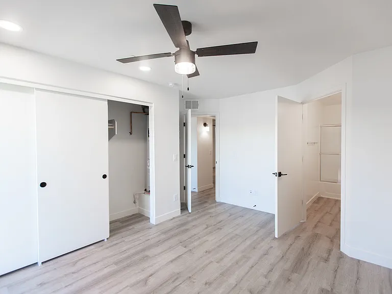 3644 E McDowell Rd #208 — Photo 16