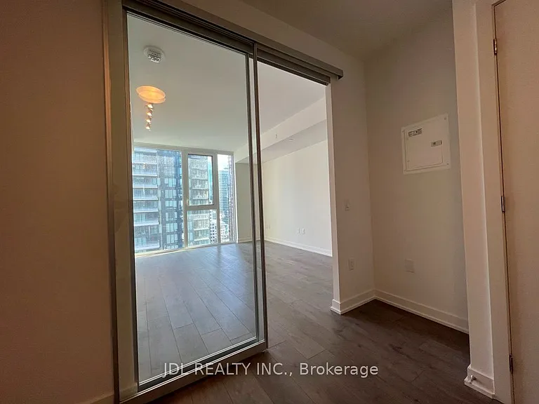 357 King St W #2804 — Photo 8