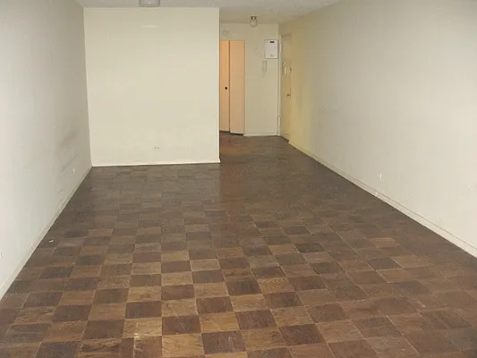 Rented by Realty Operations Group | media 7