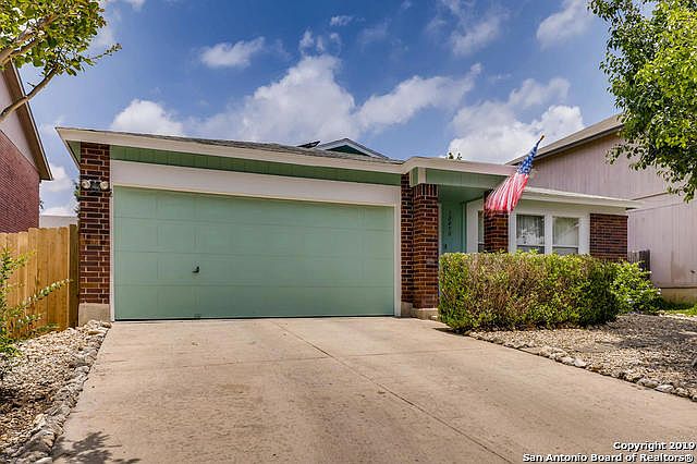 1st image of 10450 Canyon Vlg