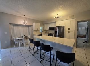 15861 SW 78th St, Miami, FL 33193