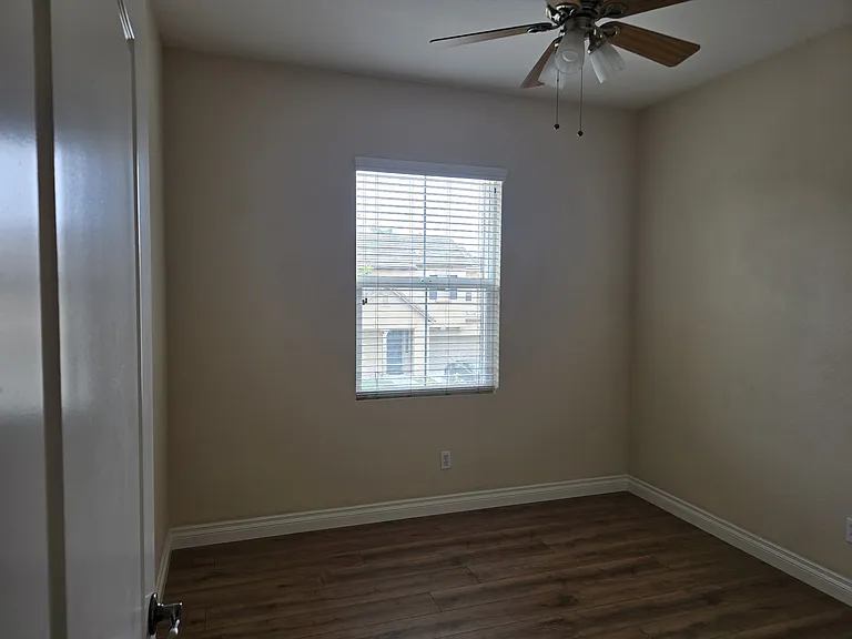 8298 Bryn Glen Way — Photo 13
