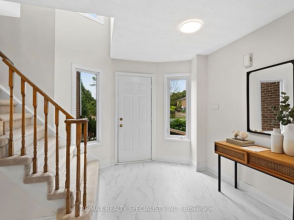 2nd image of 38 Springfield Way
