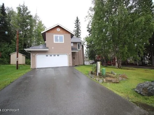 17306 N Juanita Loop, Eagle River, AK 99577