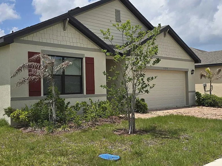 528 Seafoam Cir — Photo 4