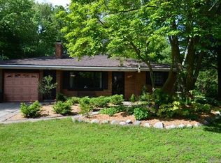 17561 N Shore Rd, Spring Lake, MI 49456