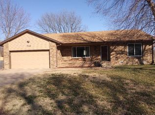 720 S Opal Ave, Maize, KS 67101