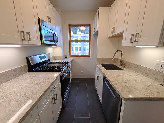 2nd image of 1400 Greenwich St APT 10