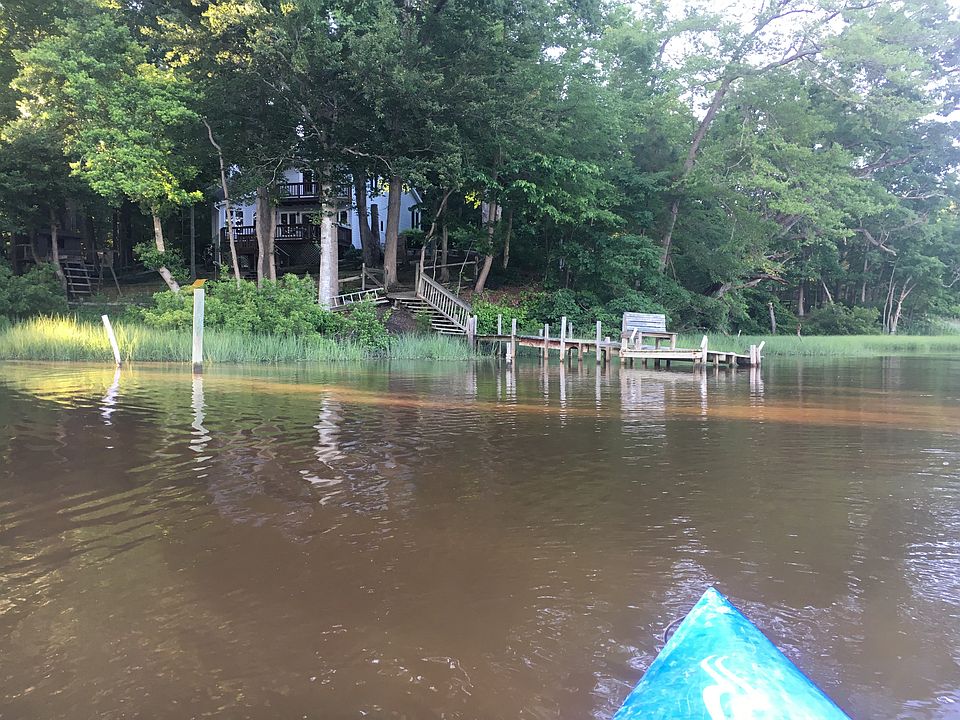 2nd image of 3928 Paradise Point Rd