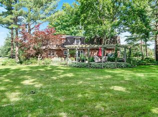 2427 Karen Dr, Howell, MI 48855