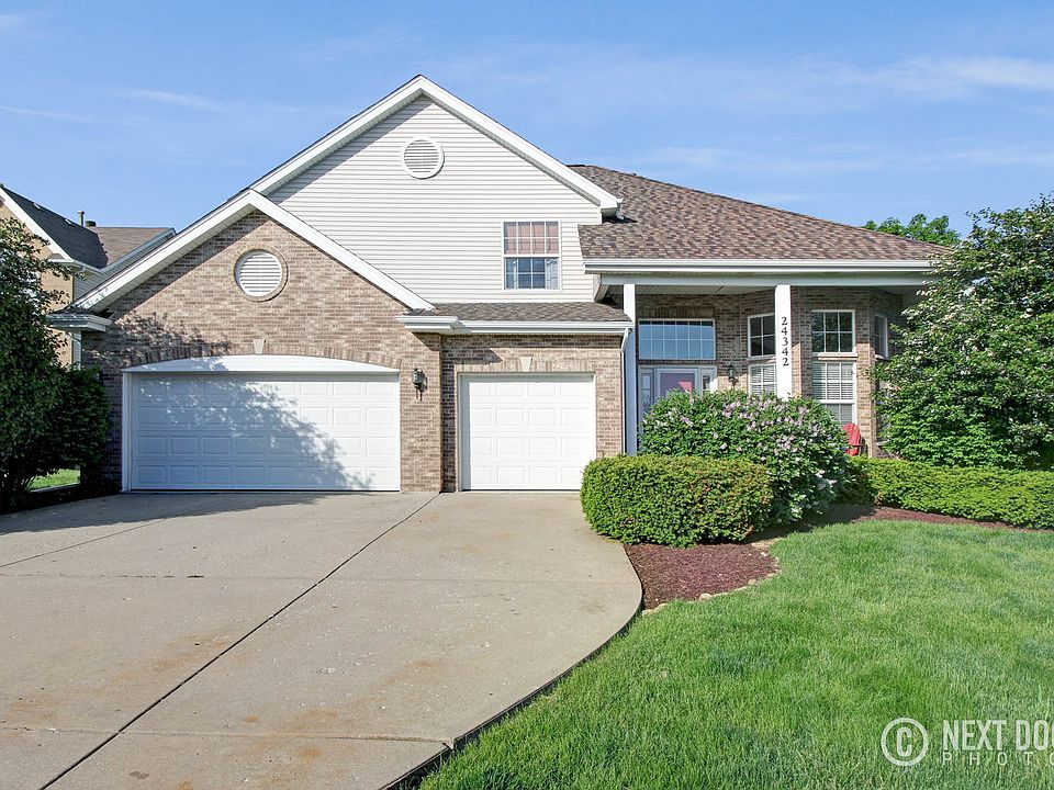 1st image of 24342 W Golden Sunset Dr