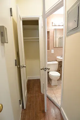 Rented by City Connections Realty | media 6