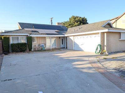 10907 Goss St, Sun Valley, CA, 91352