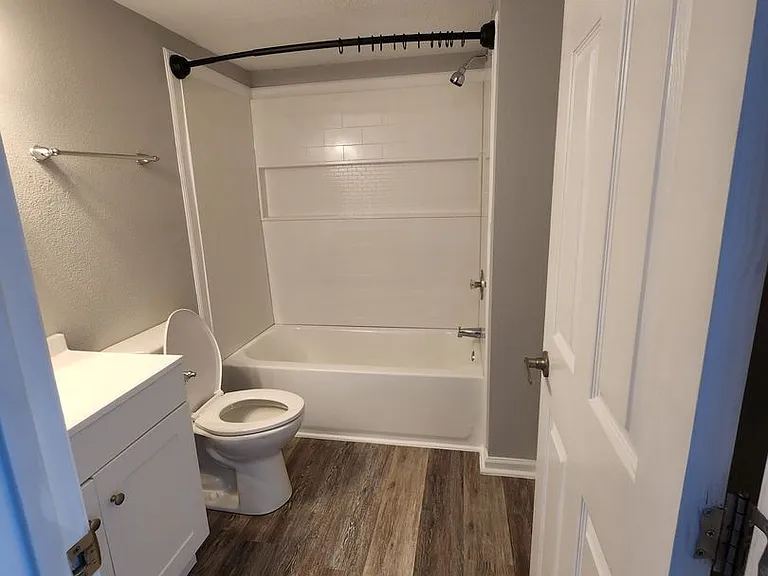 3200 S Fletcher Ave #D2 — Photo 12
