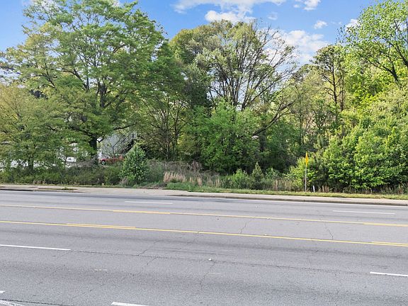 2nd image of 4895 Lawrenceville Hwy NW