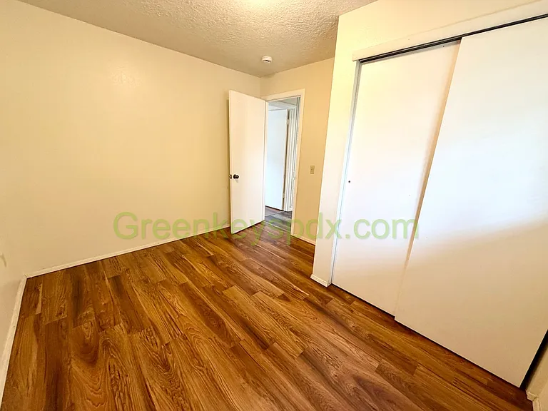 2614 SE 115th Ave — Photo 10