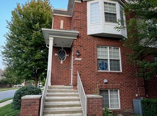 6056 Windemere Ln #140, Utica, MI 48316