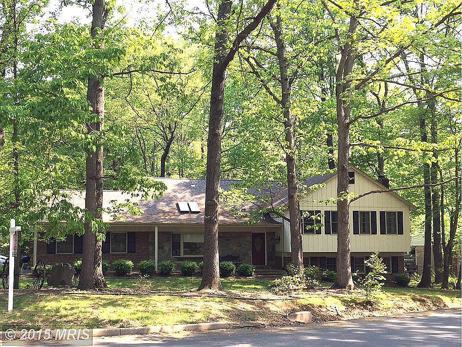 2nd image of 2369 Paddock Ln