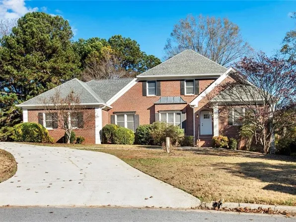 1019 Henna Ct SE, Conyers, GA 30013