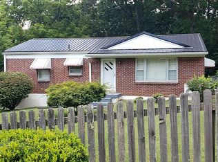 1700 Wheeler Dr, Columbia, TN 38401