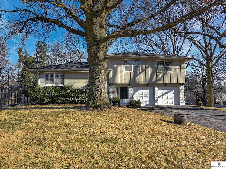 1st image of 9941 Ontario St