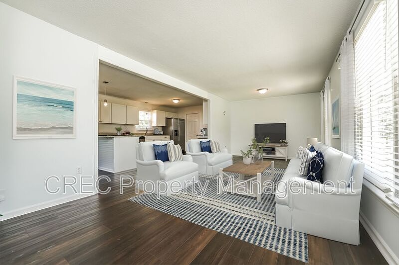 1st image of 7744 Allwood Ave