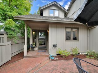 1329 Hammock St, Eugene, OR 97401