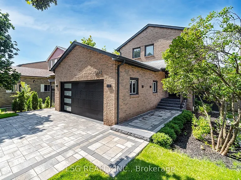 4234 Sunflower Dr — Photo 2