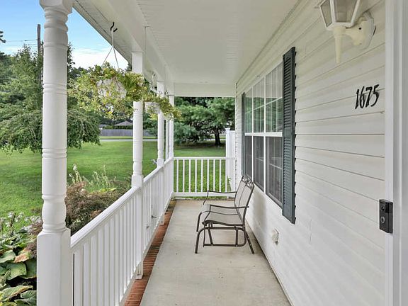 5th image of 1675 Copperfield Ln