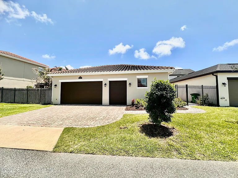 2523 Rodina Dr — Photo 38
