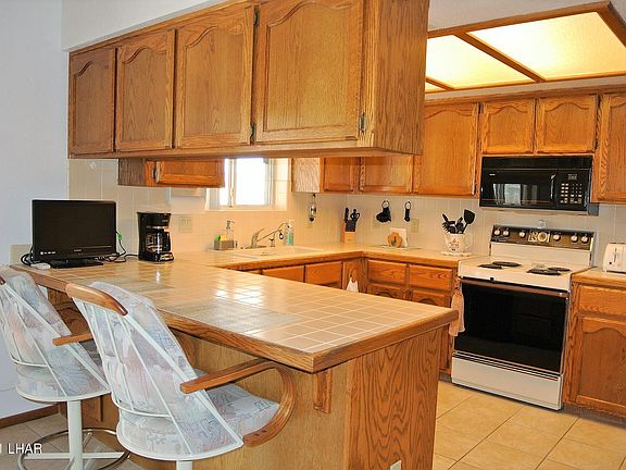 3rd image of 3886 Whaler Dr