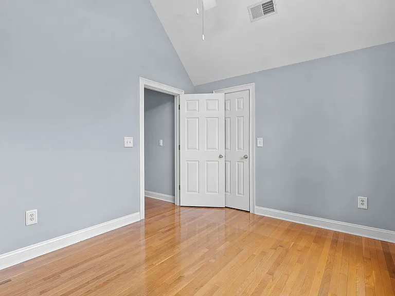 669 Fair Spring Dr — Photo 15