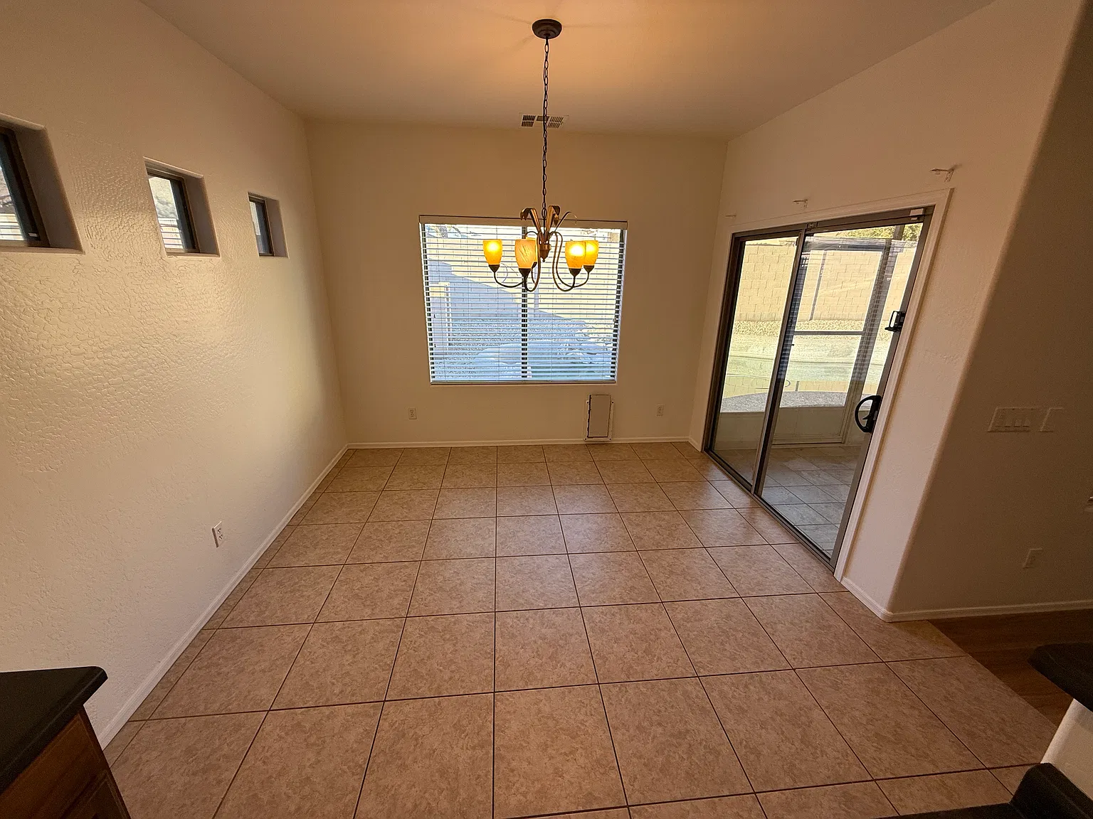 3 bed, 1809 sqft, $2,500 — Photo 3