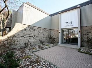 7303 Grand Ave, Downers Grove, IL 60516
