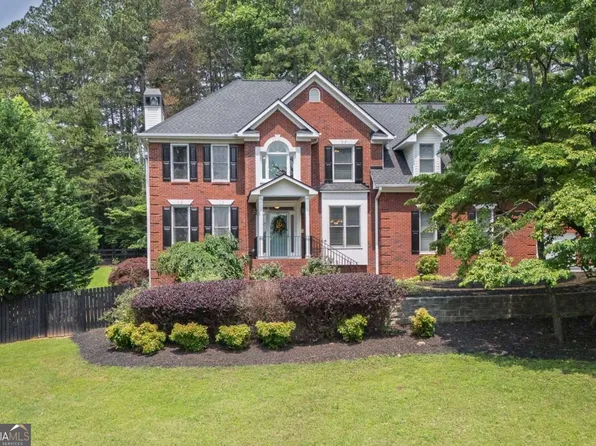 321 Ridge Ct, Ball Ground, GA 30107