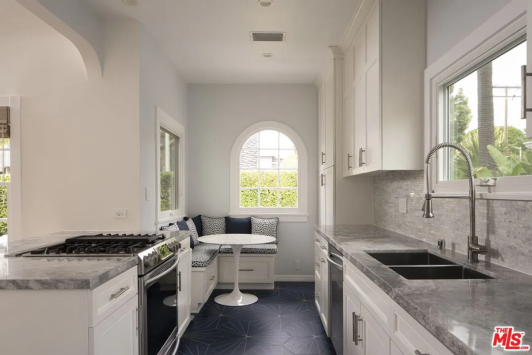 4 bed, 3.0 bath, 2257 sqft, $11,995 — Photo 3