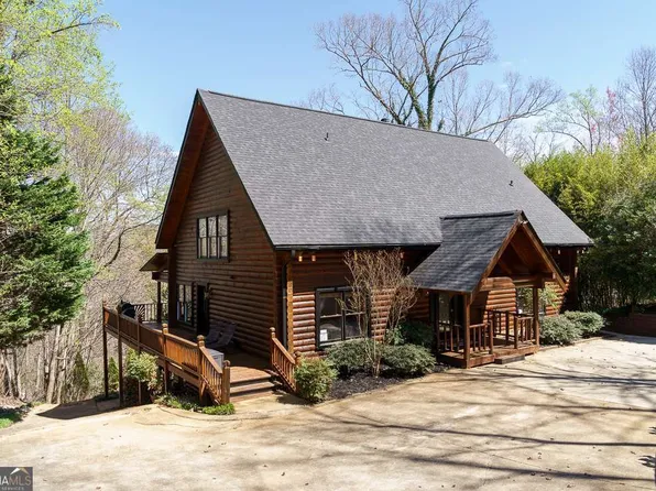 3208 Winterberry Ln, Gainesville, GA 30501