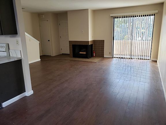 3rd image of 8726 Villa La Jolla Dr Unit 81