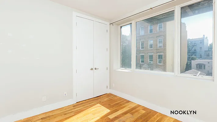 Rented by Nooklyn NYC LLC | media 4
